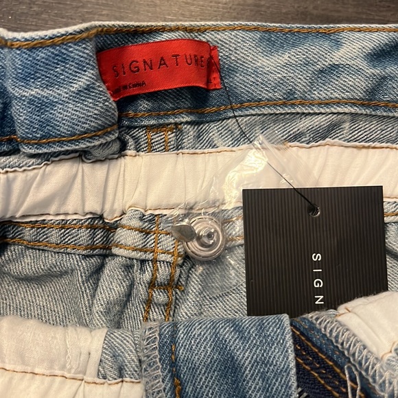 Jean shorts - Picture 2 of 2